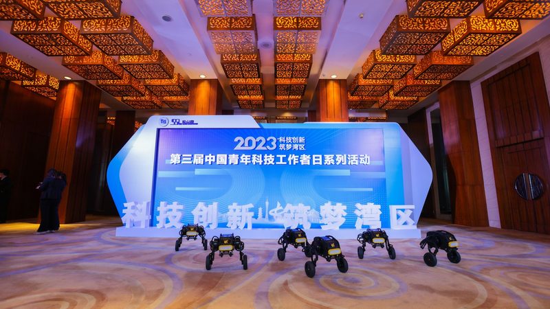 小标题：研发外包，中小企业的新选择